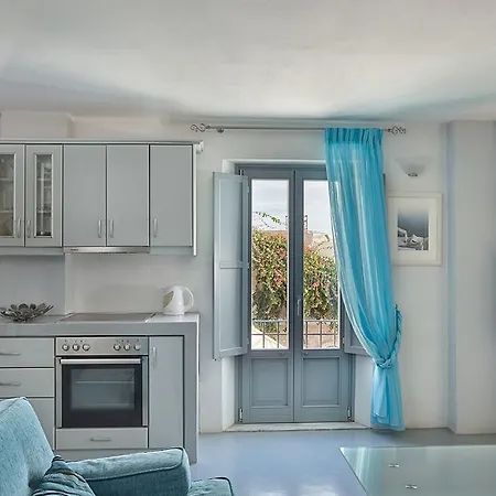 Dakoronia Villa Fira (Santorini)