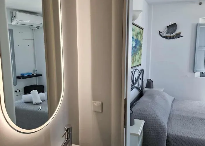 Dakoronia Willa Fira (Santorini)