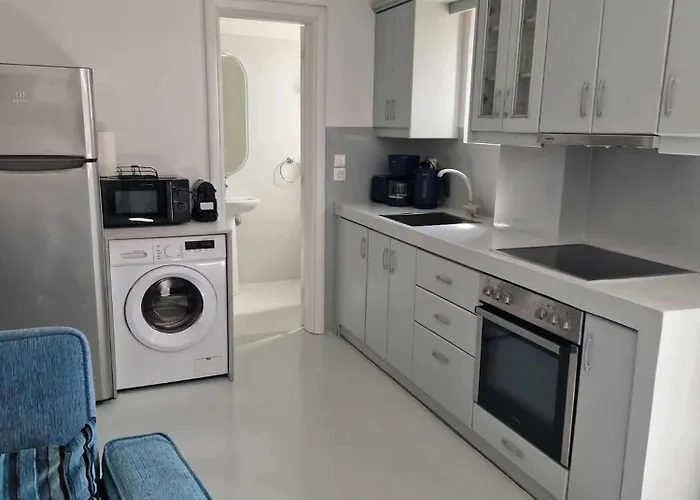 Dakoronia Fira (Santorini)